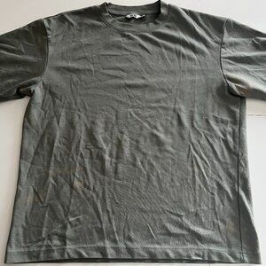 Basic Olive Green tshirt Men Size M